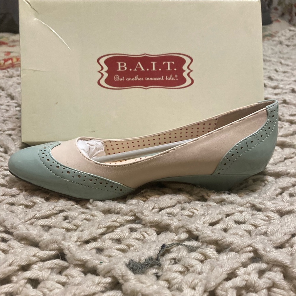 Brand new! Just ordered the wrong size!